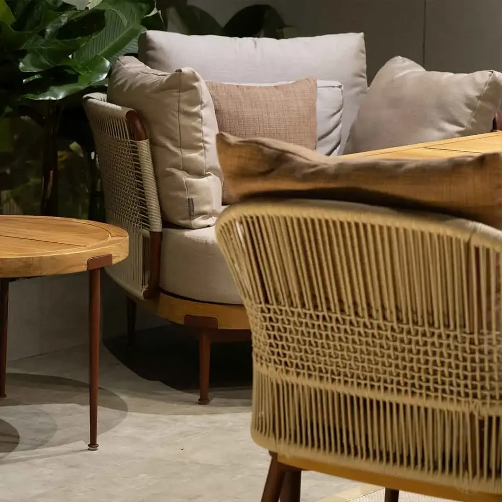 Exploring the Aeris Collection The Artistry of Robin Rizzini